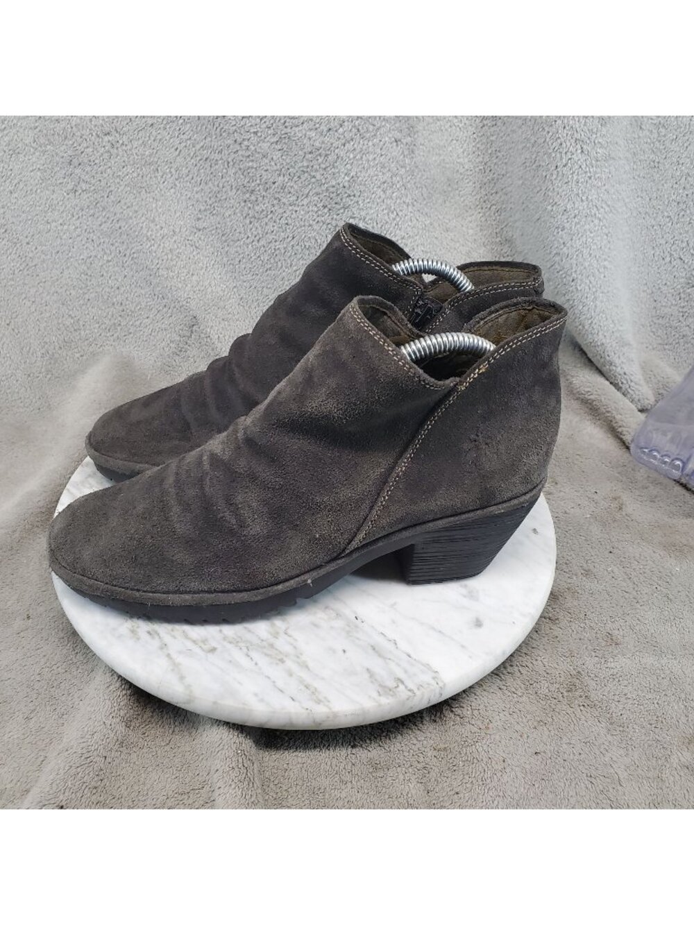 Fly London Shoes Womens EU 40 US 9-9.5 Gray Suede Wezo Ankle Boots *Read*